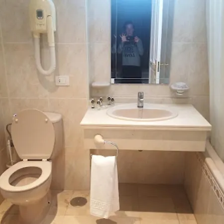 Aparthotel Ona - - Elviria Playa - 6 En Jardines Del Don Carlos 5gl Marbella
